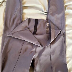 Peloton Women's Sleek Gray Leggings